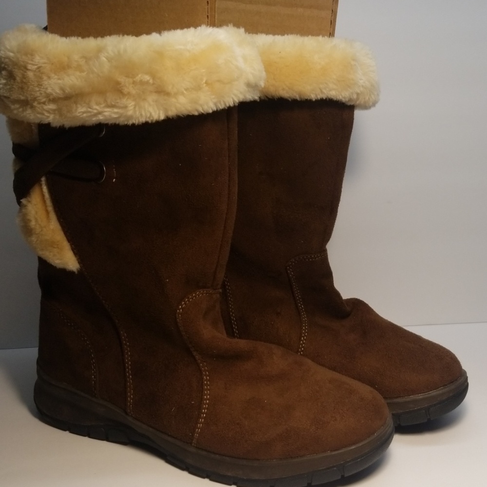Itasca Brown Size 10 Suede Boots